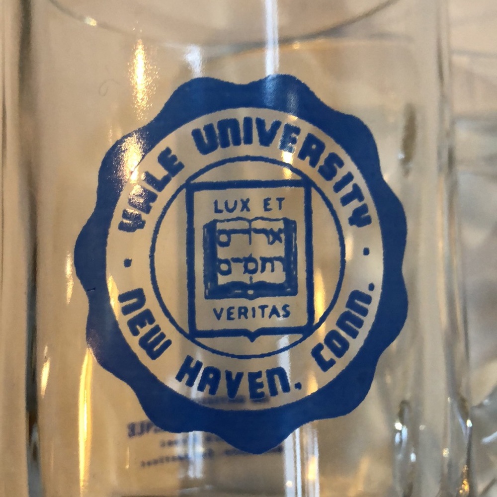 Set of Three (3) Vintage Yale University Saks Fifth Avenue Glass Mugs - Picture 3 of 5